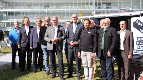 THI President Professor Walter Schober gave politicians a tour of the campus (Photo: THI).