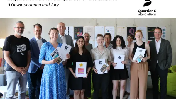 Sofia Heurich (5. v. l.) überzeugte die Jury mit ihrem Logo (o. r.) (Foto: THI).