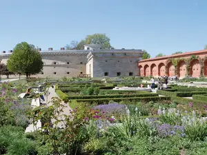 Klenzepark Ingolstadt im Frühling/Sommer